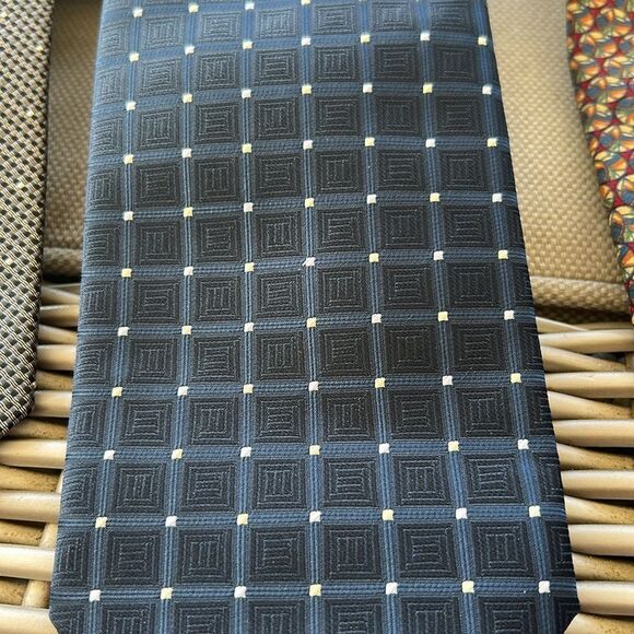 Elegant Men's Patterned Ties Set - Picture 4 of 6